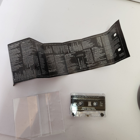 Spin Doctors Turn It Upside Down Cassette Tape Vintage 90s 1990s - Picture 3 of 6